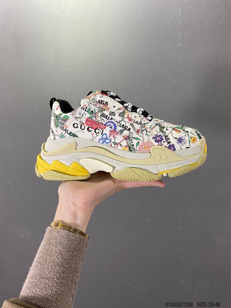 春もの新作グッチ バレンシアガ 偽物 ザ ハッカー プロジェクト “Triple S” スニーカー 681068UL1108461通販
